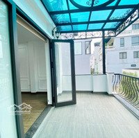 Cho Thuê Văn Phòng Tại Cát Linh Sàn 60M2 Giá Thuê Chỉ 9 Triệu/Th Nhà Vừa Xây Mới 100% Có Ban Công Rộng