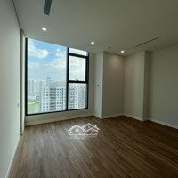 Bán Nhanh Chung Cư Hoàng Cầu - Đống Đa 68M 2 Ngủ 3,7 Tỷ 0987,063.288