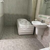 BIỆT THỰ KDC SÔNG ĐÀ, 1T2L, 10X24M, 4PN, 5WC, Ô TÔ ĐẬU TRONG NHÀ NHÀ, HIỆP BÌNH CHÁNH, THỦ ĐỨC.