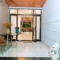 HOT- Cho thuê nhà 3 tầng full nội thất đẹp như Villa ngay trung tâm Nha Trang, diện tích 300m2