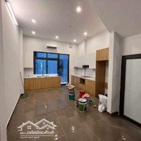 Bán Nhà 60M 2 Tầng 6.4 Tỷ Phố Giang Biên Long Biên Oto Tránh Nhau, Đường Thông, Thẳng Tắp