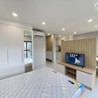 Cho Thuê căn hộ cao cấp studio 40m2 full nội thất, thang máy, hầm xe, máy giặt riêng, có dọn phòng 1 lần / tuần