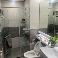 Chính Chủ Cho Thuê Căn 1 Phòng Ngủ1 Pk,1 Wc Chung Cư Ecopark Giá Rẻ 4 Triệu/Tháng,Căn Tầng Trung View Siêu Đẹp