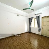 Bán Căn Hộ 124M 3 Phòng Ngủgần Sân Bóng Mỹ Đình Phố Trần Hữu Dực, Lh An Minh 0989740437