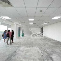 Cho Thuê Văn Phòng Ngay Sân Bay Phường 2 Tân Bìnhdiện Tích350M2 Giá Thuê 75 Triệu/Tháng Liên Hệ: 0768 985 386