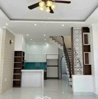 Nhà Mặt Tiền 100M2, 3 Phòng Ngủ, 4 Vệ Sinh Hưng Long, Bình Chánh