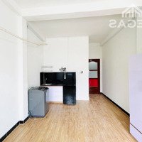 Cho Thuê Studiobanconl-30M2 -Ngay Chợ Hồ Thị Kỷ-Đại Học Sài Gòn Quận 5