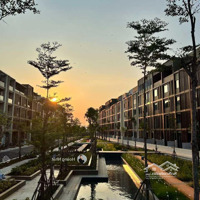 Cho Thuê Căn Nhà Phố 5 Tầng Soho Tại Trung Tâm Global City, Công Viên City Park_ Đường Đua Gokart