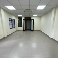 Chính Chủ Cho Thuê Văn Phòng Siêu Đẹp 60M2 Vương Thừa Vũ Chỉ 9 Triệu. Liên Hệ 0971016095