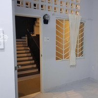 Còn 1 Phòng 20 M2. Sạch Sẽ. Rất Yên Tĩnh. Có Cửa Sổ. Bình Lợi - Đặng Thuỳ Trâm, P13