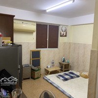Phòng Lầu 1, Máy Lạnh, Toilet Riêng, Ko Chung Chủ