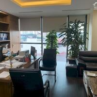 Cho thuê văn phòng sẵn nội thất tại Khuất Duy tiến 130m2 giá thuê 25tr