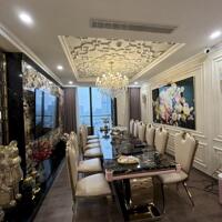 Cực hiếm! Bán căn penthouse VIP Chelsea Residences 4PN 215m2 nội thất cực xịn ở siêu sang