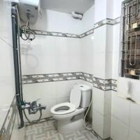 Cho thuê nhà mặt tiền gần Võ Văn Kiệt, ngang 6m, dt 155m2, 4PN rất thích hợp vừa ở, làm văn phòng công ty, chuyển phát, giá 13tr/ tháng, LH 0905634619