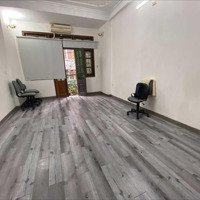 Chính Chủ Cho Thuê Văn Phòng 40M2 Tại Trần Hữu Tước (Gần Ngã 6 Ô Chợ Dừa)