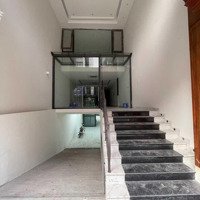 Cho Thuê Toà Nhà Mp Nguyễn Khuyến: 130M2 X 5,5 Tầng, Mt: 5M, Có Hầm, Thang Máy, Nguyên Căn