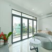 Cho thuê căn hộ full nội thất có bancon siêu lớn ngay Phạm Văn Đồng Bình Thạnh