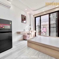 Căn Hộ Studio Cao Cấp Rộng 35M2 Full Nội Thất Ban Công Có Thang Máy Vị Trí Gần Các Tuyến Đường Lớn