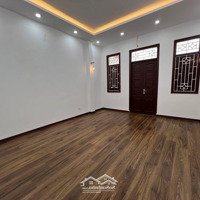 Bán Nhà Nguyên Căn Phố Tân Mai Siêu Hiếm - 5T 4 Phòng Ngủ- Nhỉnh 3 Tỷ