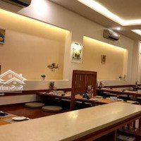 Nhà Hàng Ngay Gần Khách Sạn Pullman, Quận 1, Mới Đẹp, 4 Tầng