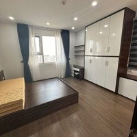 Siêu Phẩm 97M2 Tầng Cao View Đẹp Full Nội Thất. 3Pn-2Vs. Cửa Tn Ban Công Đb. Căn Góc Thoáng Mát