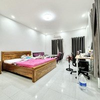 Nguyễn Trọng Tuyển, Phú Nhuận, 3 Tầng, Nhà Quá Đẹp, Diện Tích: 50M2, Giá Nhỉnh 6 Tỷ. Gần Lê Văn Sỹ