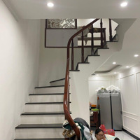 Nhà Full Đồ Di Trạch.36M2. 4Tầng,4 Ngủ,4 Nhà Vệ Sinh.7M Ra Đường 2 Oto Nhỉ Tránh