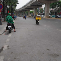 Bán Nhà Đường Tân Xuân Đông Ngạc. 50M 4 Tầng Mt5M.ngõ Thông. Ô Tô 7 Chỗ Vào Nhà. Sổ Đỏ Chính Chủ.