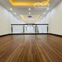 Bán Nhà Phố Láng Hạ - Diện Tích: 120M2 - Mt8.8M - 2 Thoáng - Giá 9.6 Tỷ