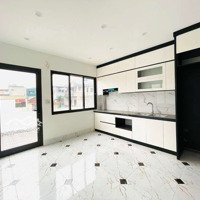 Nhà Trường Chinh,Ngõ Ba Gác, 70M Ra Phố, 40M2 6 Tầngthang Máy, Giá 7,2 Tỷ