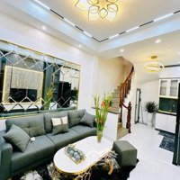 Tam Trinh Sáng Chói, Nhà Mới 5 Tầng, Thiết Kế Tinh Tế, 35M2/175M2