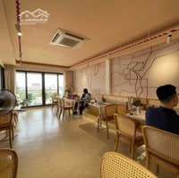 Cho Thuê Toàn Bộ Quán Cafe Đẹp Kiểu Rooftop Trong Tòa Văn Phòng Trên Phố Lê Văn Hưu Sẵn Nguồn Khách
