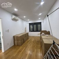 Bán Nhà:nguyễn Văn Đậu Q Bình Thạnh Dt: 6*20M Kc:3Tầng Tặng Nội Thất.