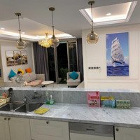 Bán Căn Góc Midtown 3 Phòng Ngủ 2 Vệ Sinh130M2 , View Hồ Bơi ,Vew Sông, Công Viên, Khu Biệt Thự , Full Nội Thất