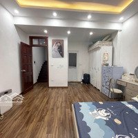 Bán Nhà Lô Góc Ở Cầu Giấy 2 Thoáng 40M2, 4 Tầng Đẹp Ở Ngay Chỉ Hơn 6Tỷ