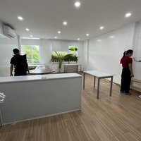 Cho Thuê Văn Phòng Làng Việt Kiều, 60 M2/Tầng, Sàn Thông Đẹp