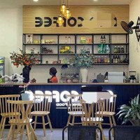 Sang Mặt Bằng Quán Cafe Đầy Đủ Vật Dụng,Hòa Xuân