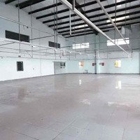 Kho Xưởng Nền Gạch Men ( 2500M2 ) Hóc Môn