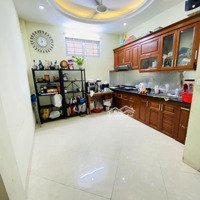 Bán Nhà Riêng 40M2 Chính Chủ Tại Triều Khúc Nhà Đẹp 3 Mặt Thoáng