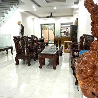 Nhà Khu Biệt Lập Thăng Long Home. Tô Ngọc Vân