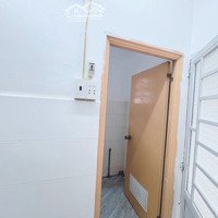 10M2 (Full Đồ) Wc Khép Kín, Máy Lạnh, Tủ Quần Áo, Gác Xép (Hình Thật)