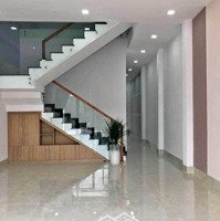 Bán Nhà 100M2 Mặt Tiền Đường 3 Phòng Ngủ Xã Bình Chánh , Bình Chánh