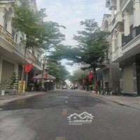 Bán Ngộp Rẻ Hơn Căn Bên Cạnh 600 Triệu Nhà 2 Lầu Kdc Sầm Uất Thuận An- Bd