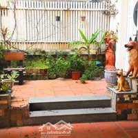 Cho Thuê Biệt Thự Sân Vườn Mini Ở Nghi Tàm, Tây Hồ. 18 Triệu