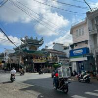 Cần bán nhà đang kinh doanh tại trung tâm thành phố p6 Đà lạt.