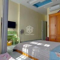 Nhà hẻm oto, 1 trệt 2 lầu, 4pn 3wc, full nội thất