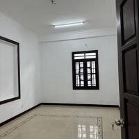Cho thuê nhà nguyên căn 1 trệt 2 lầu 4 phòng ngủ 4wc nhà mới mặt tiền D1 KDC Phú Hòa 1