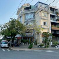 Cho thuê nhà phố Nam Quang 1 góc 2 mặt tiền, có hầm, thang máy, nhà đã trống