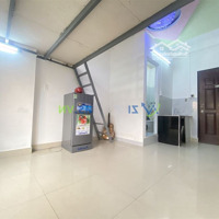 Phòng Cửa Sổ Gác Lửng-Tân Hải- Tân Bình