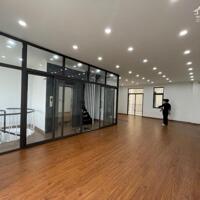 Cho thuê sàn văn phòng tầng 2 80m2 tại Vinhomes Marina
